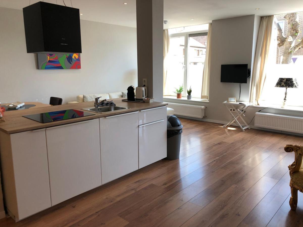 Residence De Kaaipoort Appartementen Aardenburg Esterno foto