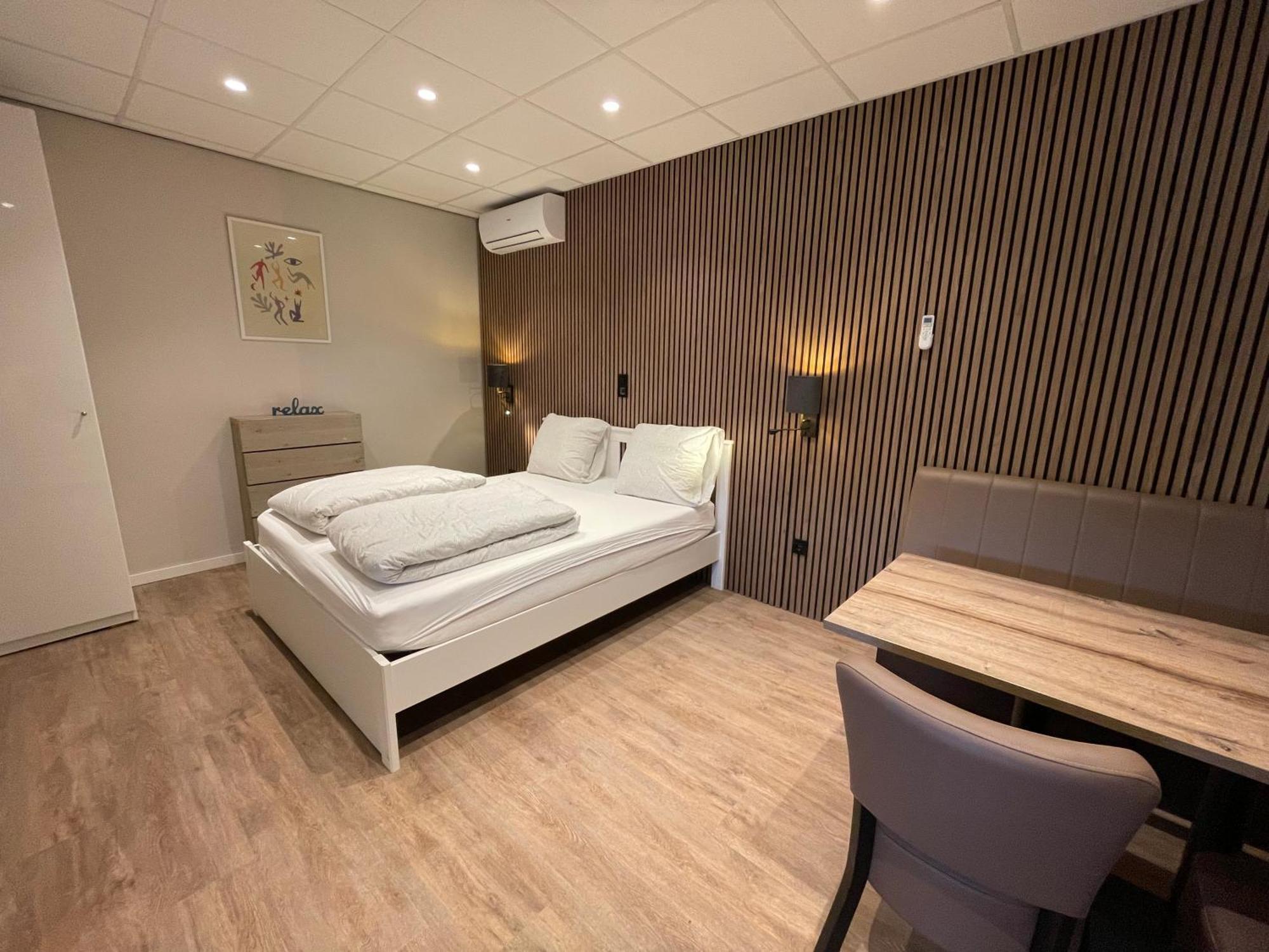 Residence De Kaaipoort Appartementen Aardenburg Esterno foto