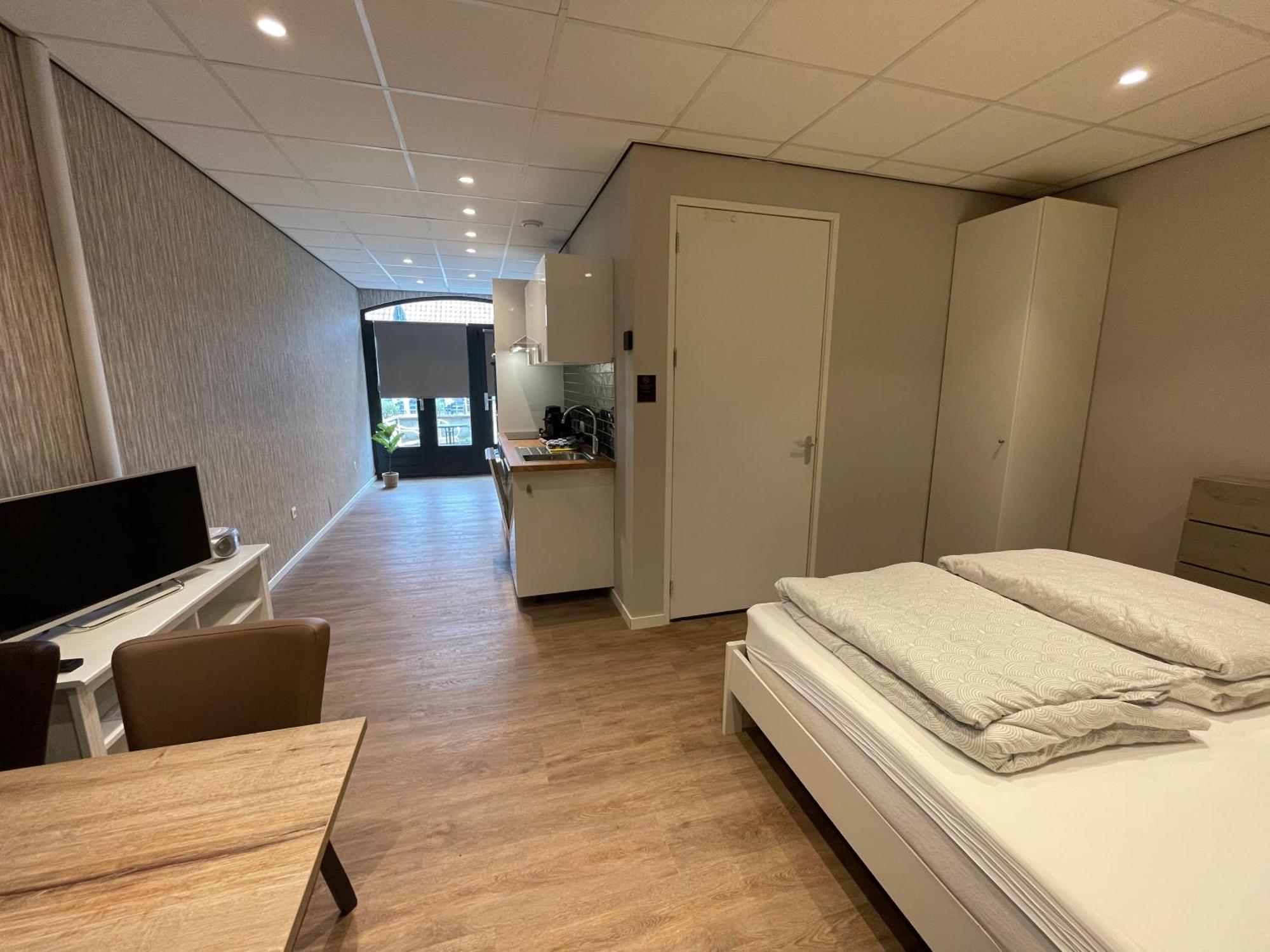 Residence De Kaaipoort Appartementen Aardenburg Esterno foto