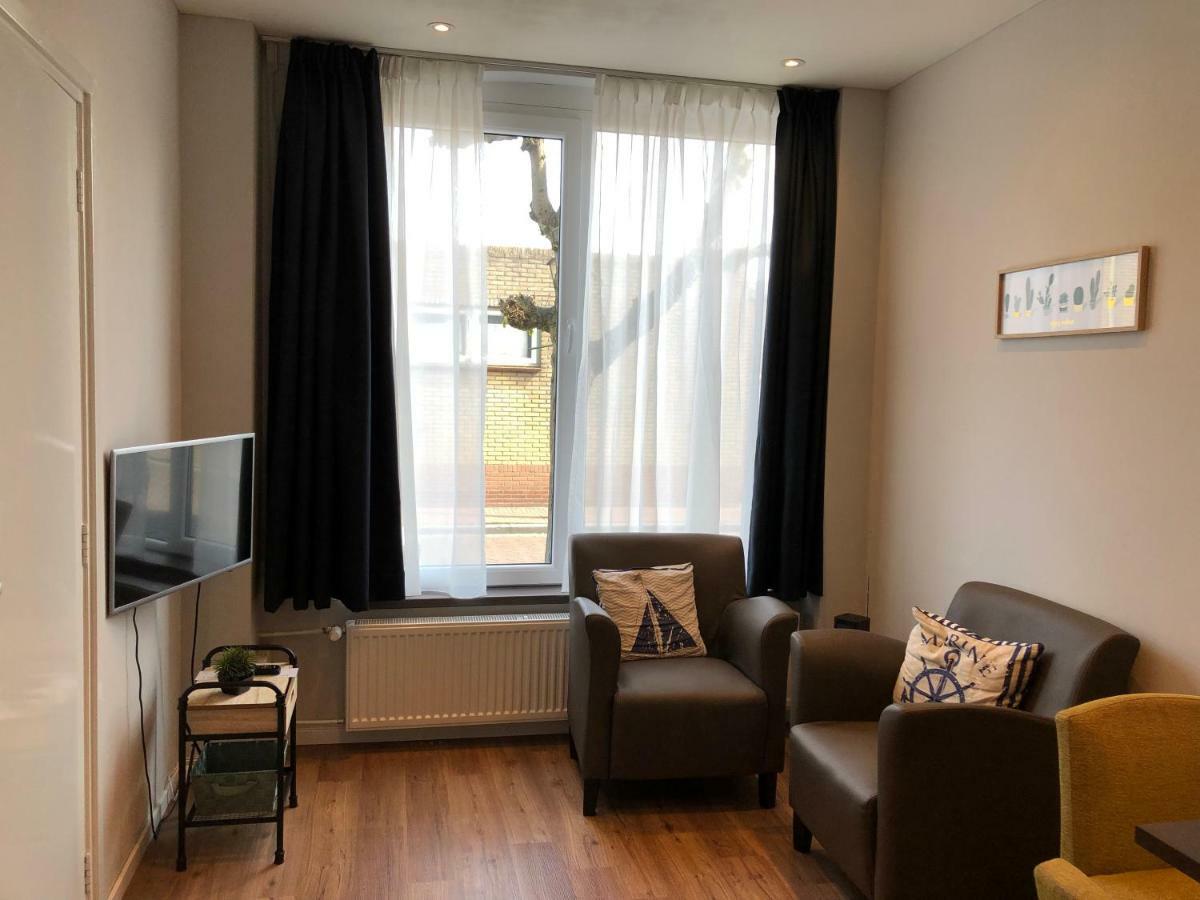 Residence De Kaaipoort Appartementen Aardenburg Esterno foto
